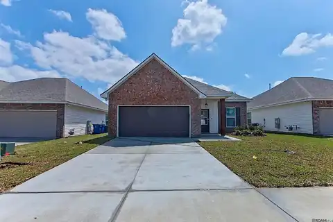 116 Teddy Ln, Lafayette, LA 70507
