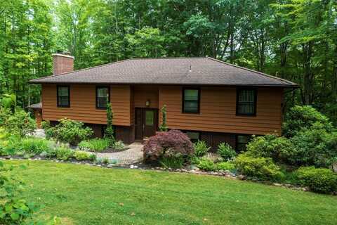 6061 SADDLEHORN Drive, Erie, PA 16506