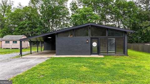 215 Maplewood, Calhoun, GA 30701