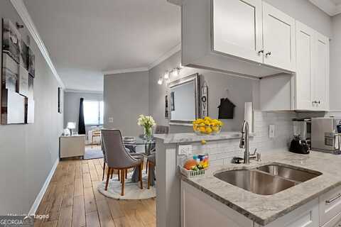 795 Hammond, Atlanta, GA 30328