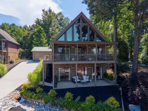 131 Briar Court, Seneca, SC 29672