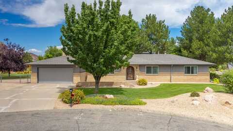 527 Ute Court, Grand Junction, CO 81507
