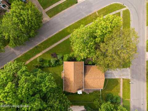 12915 Wooded Forest Rd, Louisville, KY 40243