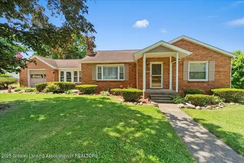 816 N Waterloo Avenue, Jackson, MI 49202