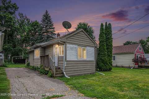 1523 Downey Street, Lansing, MI 48906