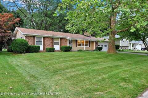 405 Kenway Drive, Lansing, MI 48917
