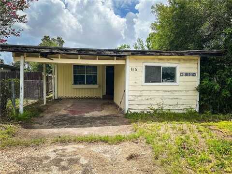 816 N Carlson Street, Elsa, TX 78543