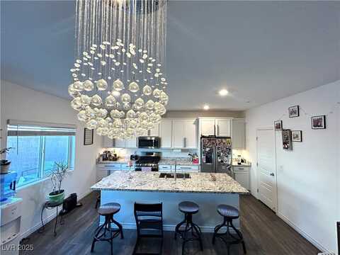 7026 Noah Raven Street, North Las Vegas, NV 89084