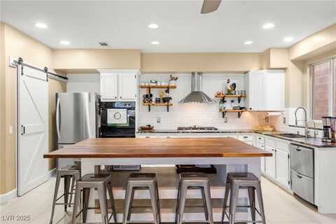 11764 Golden Moments Avenue, Las Vegas, NV 89138