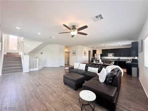 5630 Aspen Heights Drive, Las Vegas, NV 89118