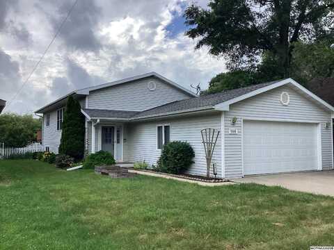 1516 S Hampshire, MASON CITY, IA 50401