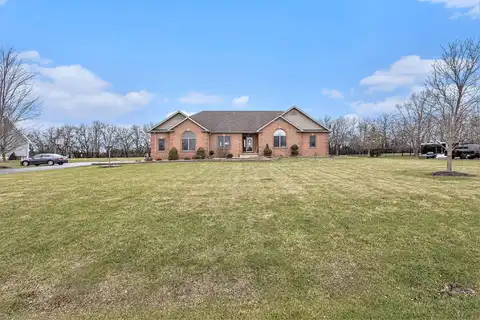 274 Fieldstone Drive, Hebron, IN 46341