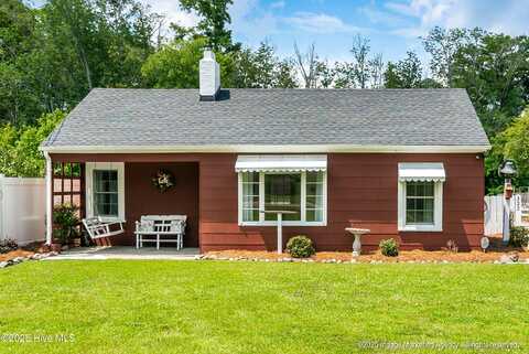 322 River Road, Washington, NC 27889