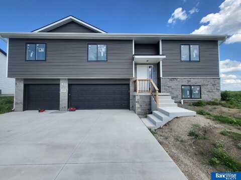 530 Railroad Street, Hallam, NE 68368