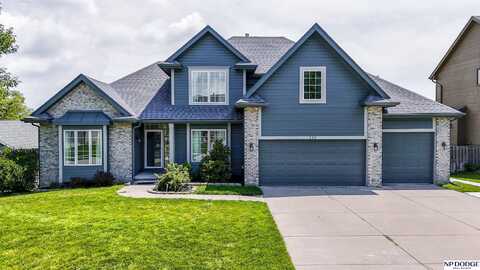 219 Allison Avenue, Papillion, NE 68133