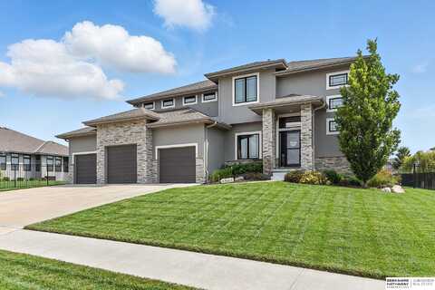 18716 Hampton Drive, Omaha, NE 68136
