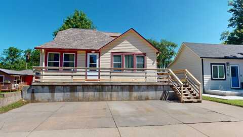 112 E Whittingham Street, Valley, NE 68064