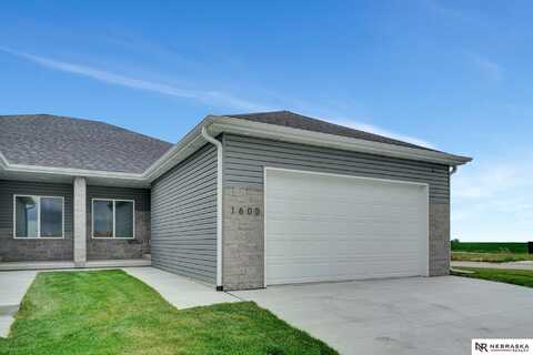 1600 NW 45th Street, Lincoln, NE 68528