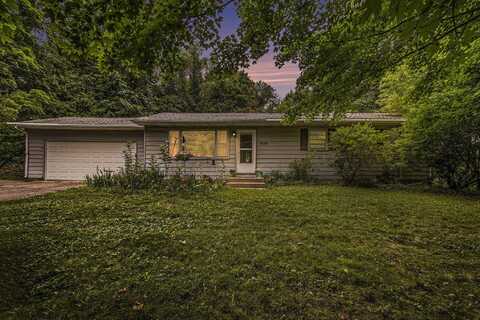 1560 G Avenue W, Kalamazoo, MI 49009