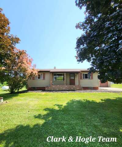 6713 S Loomis Road, Dewitt, MI 48820