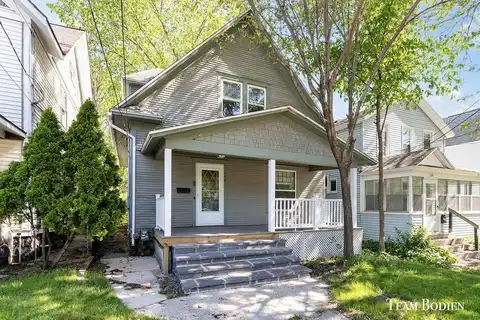 129 Sweet Street NE, Grand Rapids, MI 49505