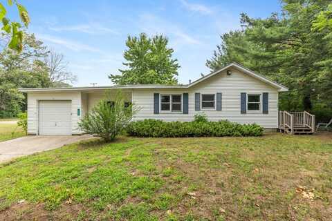 707 N Maple Street, Saugatuck, MI 49453