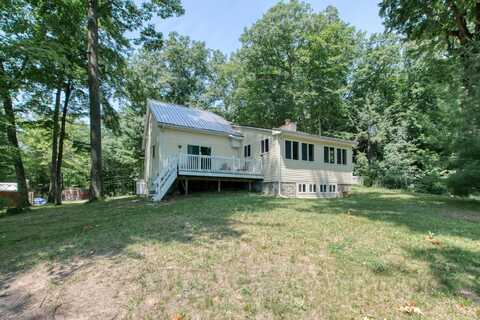 890 W Locust Street, White Cloud, MI 49349