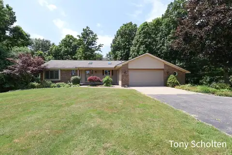 2550 Leonard Street, Marne, MI 49435