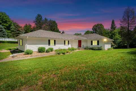 22100 N Uldriks Drive, Battle Creek, MI 49017
