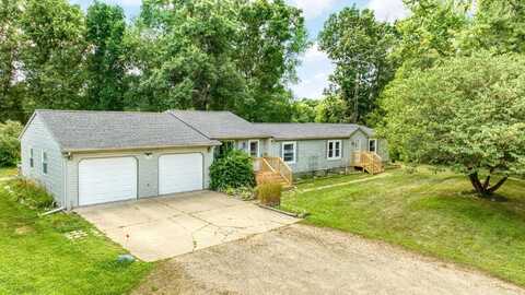 8756 Portage Lake Road, Munith, MI 49259