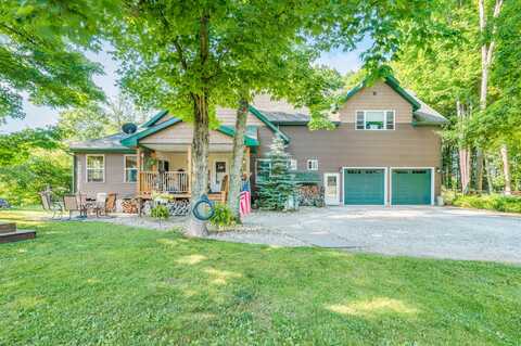 76 Meceola Ct, Hersey, MI 49639