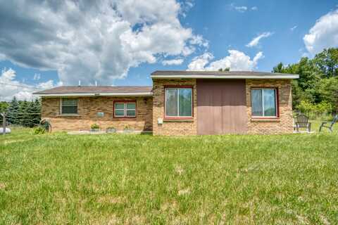 4180 15 Mile Road, Barryton, MI 49305