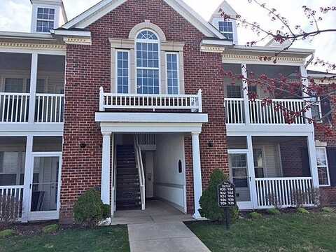 926 W Summerfield Glen Circle, Ann Arbor, MI 48103