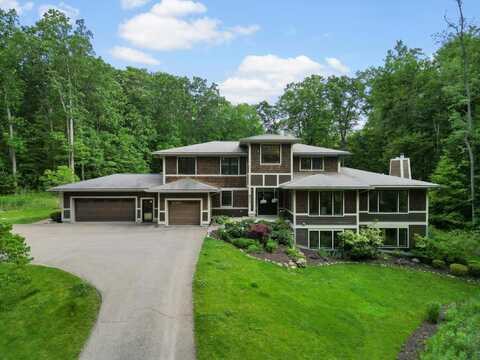 3867 Hawk Crest Road, Ann Arbor, MI 48103