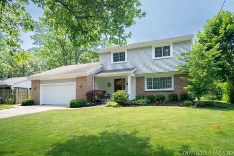 2934 Meadowbrook Drive SE, Grand Rapids, MI 49546