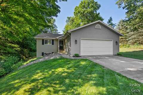 11200 Ivory Valley Drive NE, Rockford, MI 49341
