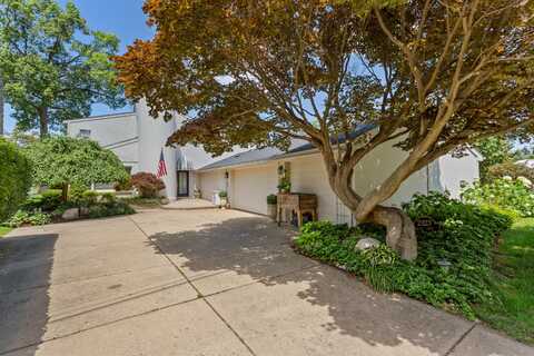 2323 Solano Drive, Wolverine Lake, MI 48390