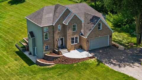 10501 Somerset Road, Cement City, MI 49233