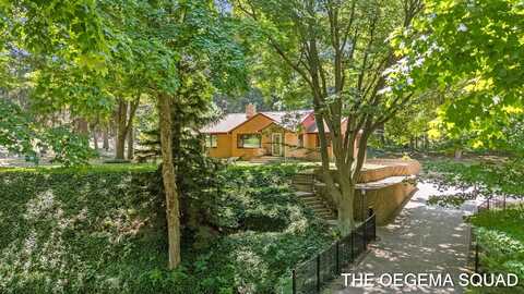 704 Graafschap Road, Holland, MI 49423
