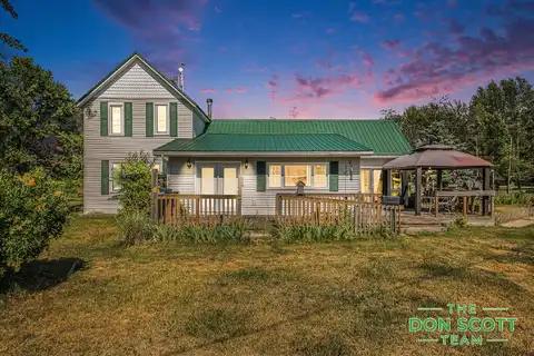 1444 S Moorland Road, Ravenna, MI 49451
