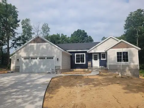 36 S. Yankee Springs Rd, Middleville, MI 49333