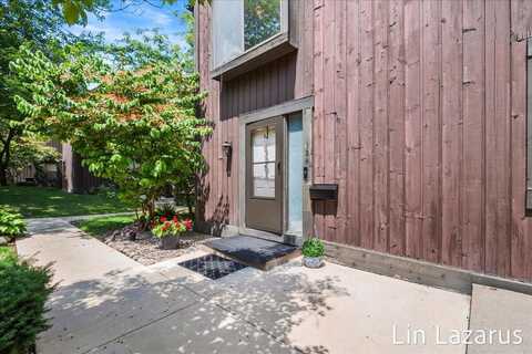 124 Lanark Court, Kalamazoo, MI 49006