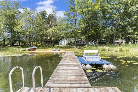 4531 Harter Street, Brethren, MI 49619