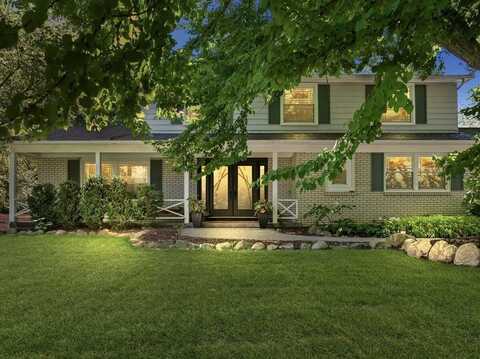 4550 Comanche Drive, Okemos, MI 48864