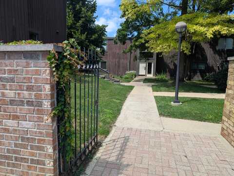 149 Selkirk Court, Kalamazoo, MI 49006