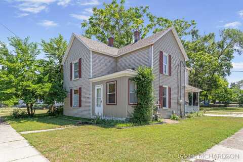 1002 Madison Street, Grand Haven, MI 49417
