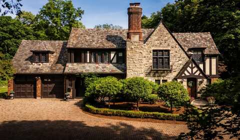 2010 Devonshire Road, Ann Arbor, MI 48104
