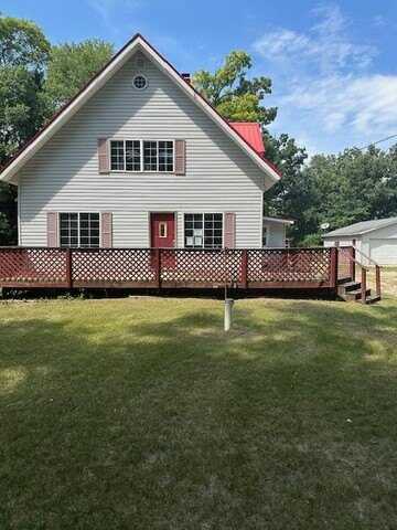 1675 E 8th Street, White Cloud, MI 49349