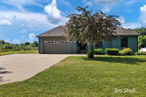 8201 Crocker Road, Holton, MI 49425
