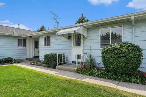 5932 Leisure South Drive SE, Kentwood, MI 49548